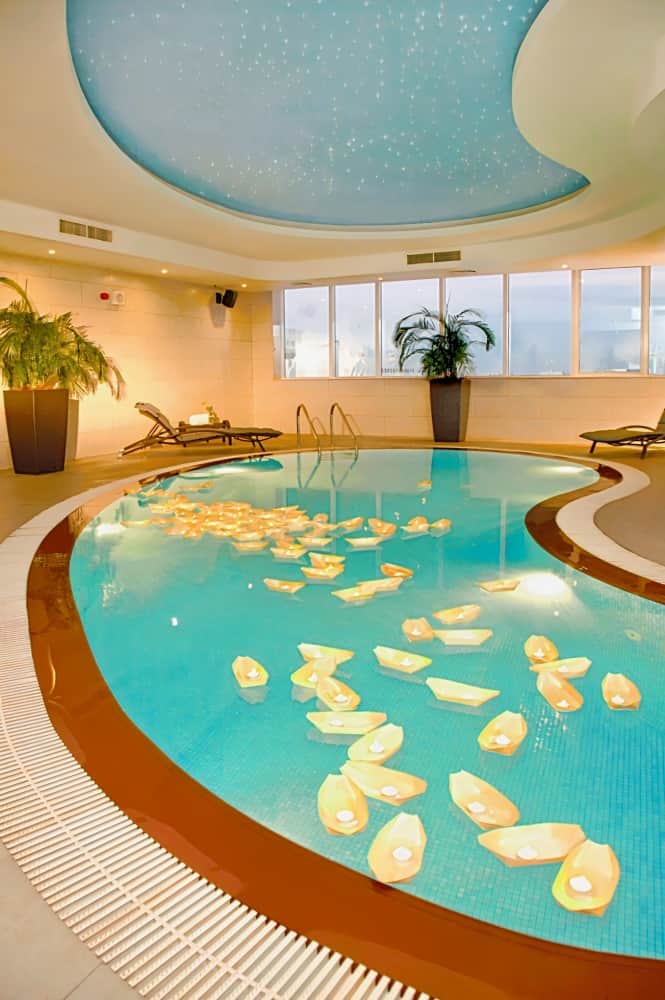 Cristal Hotel