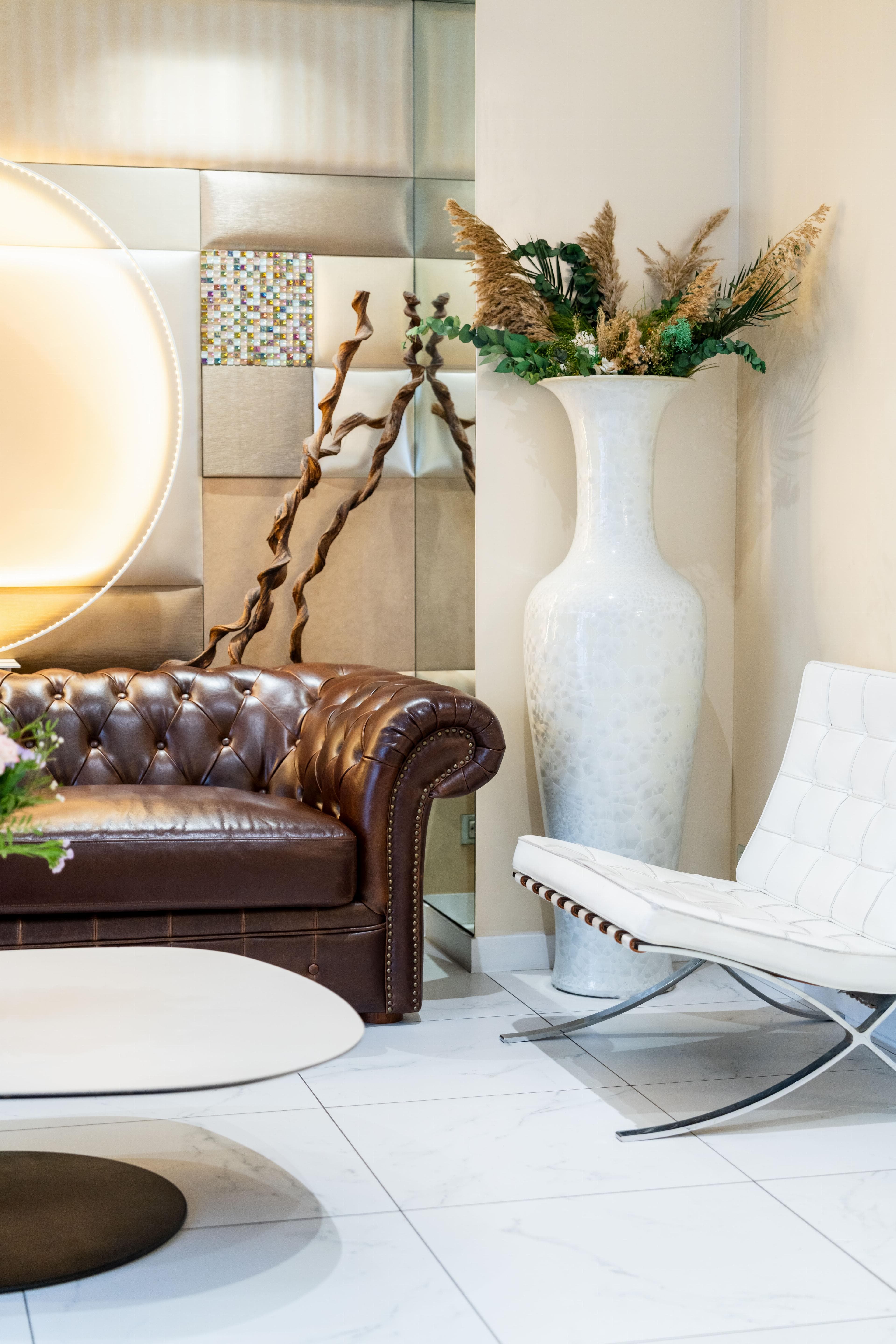 7 Eiffel Hotel by Malone