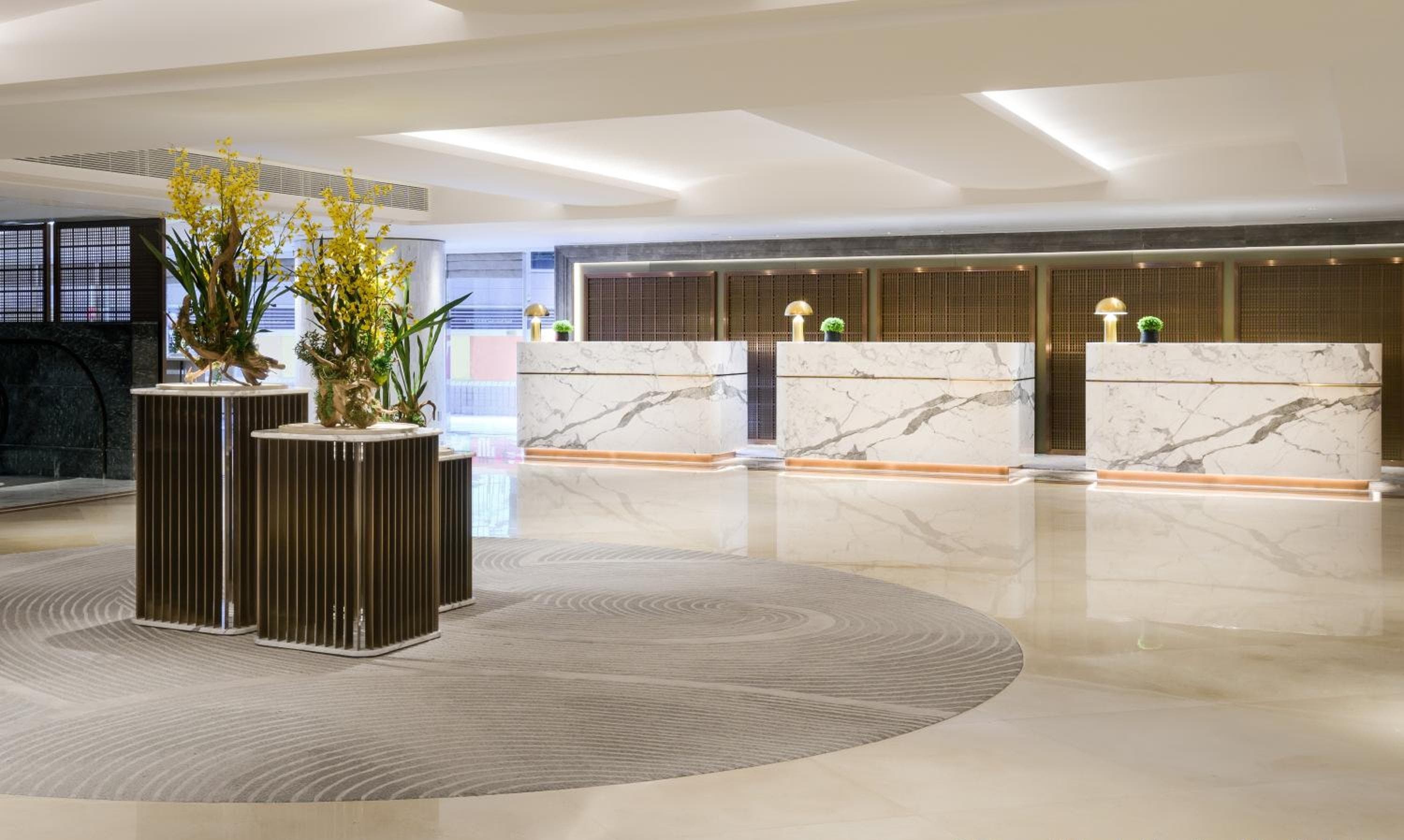 The Royal Pacific Hotel & Towers