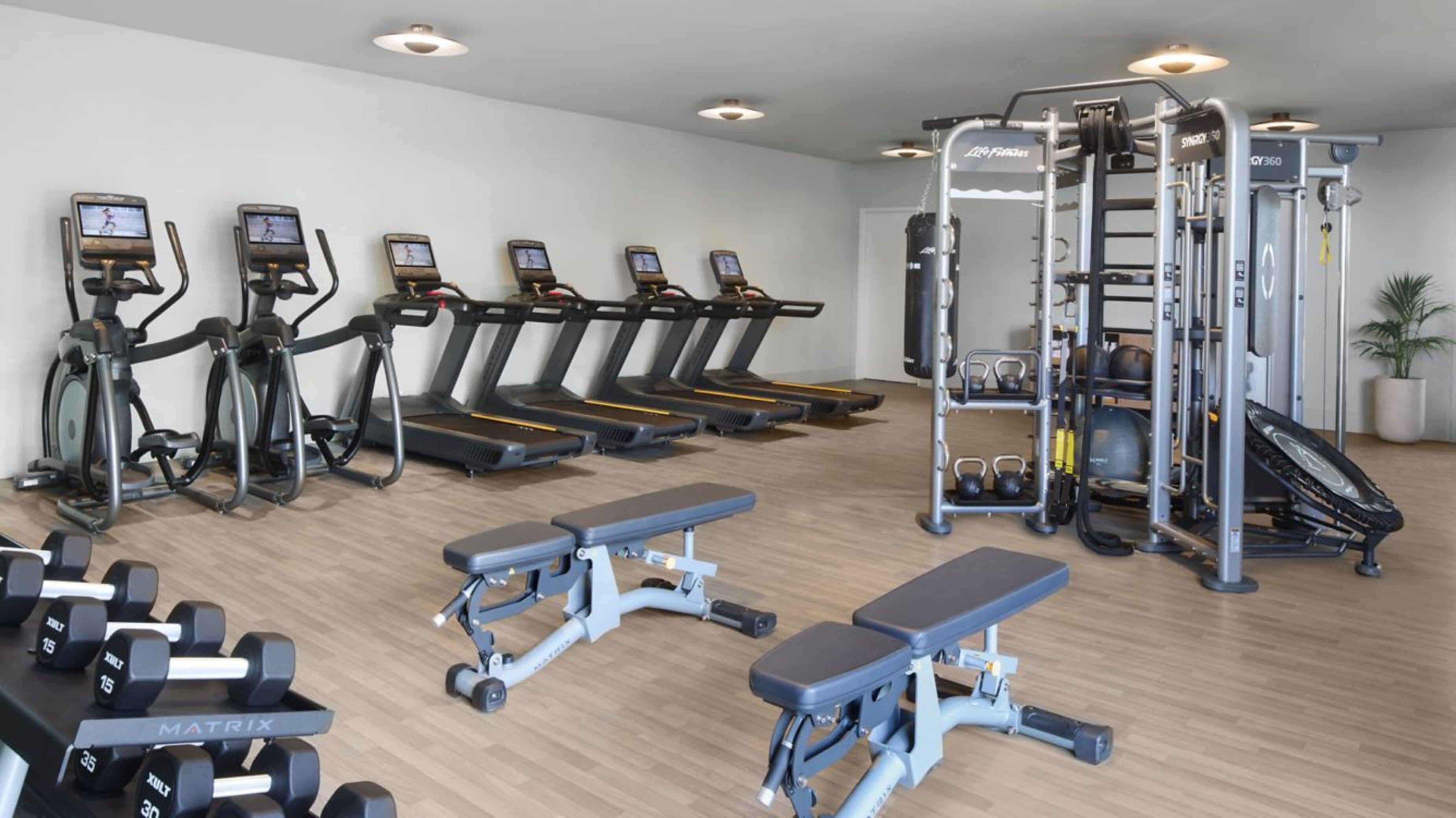 Monterey Beach Hotel, a Tribute Portfolio Hotel