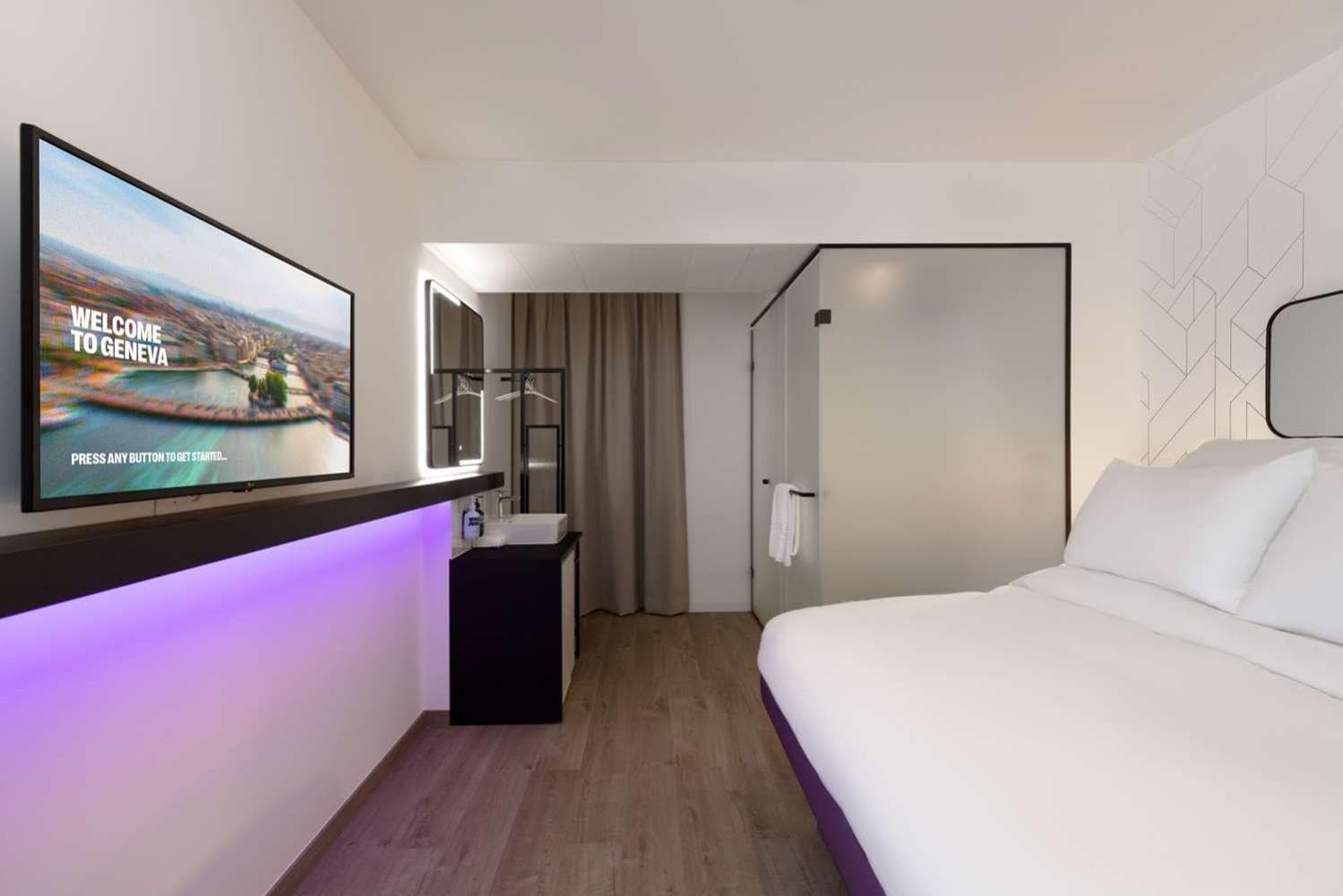 Yotel Lake Geneva