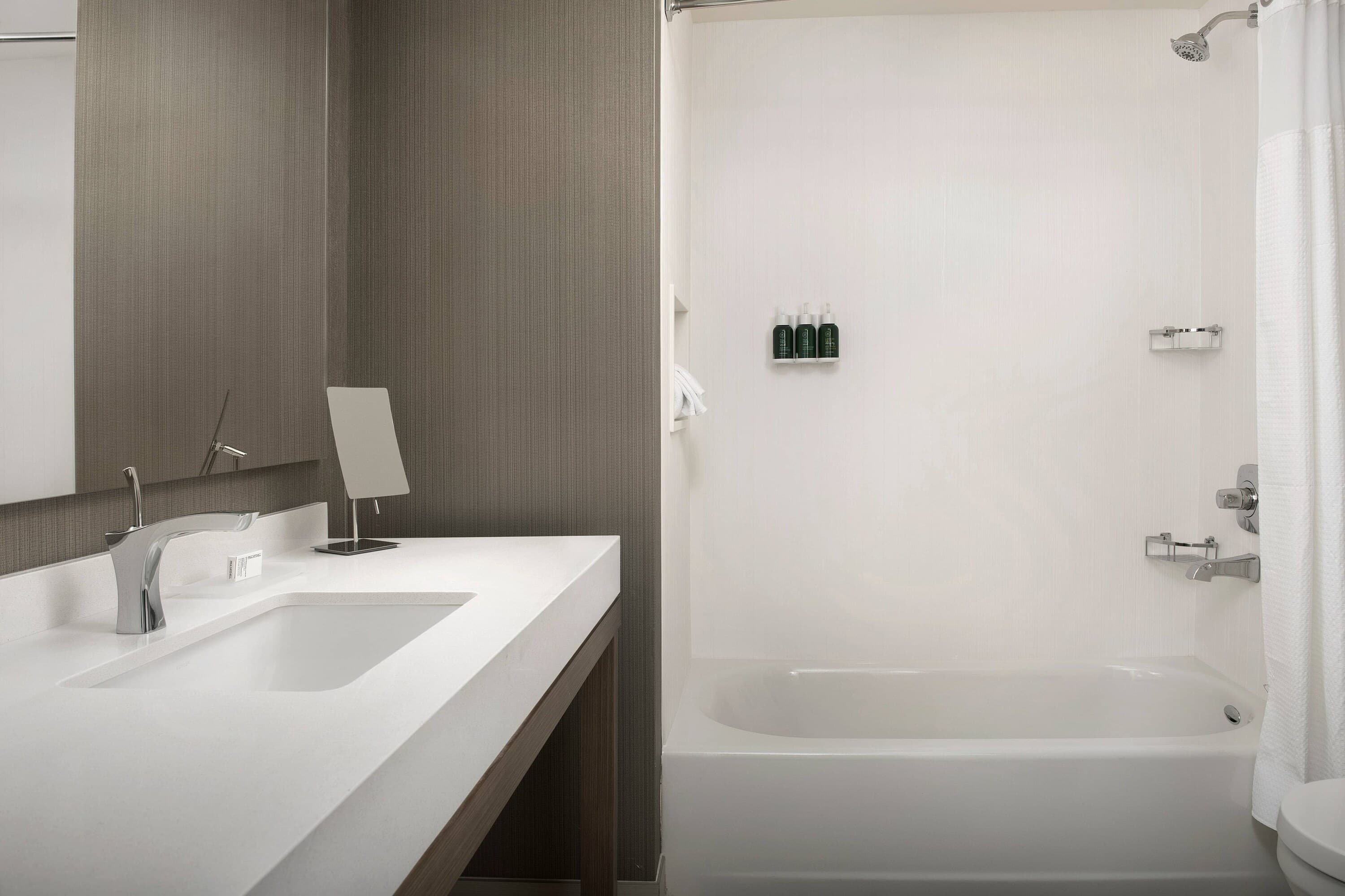 Courtyard by Marriott Portland East