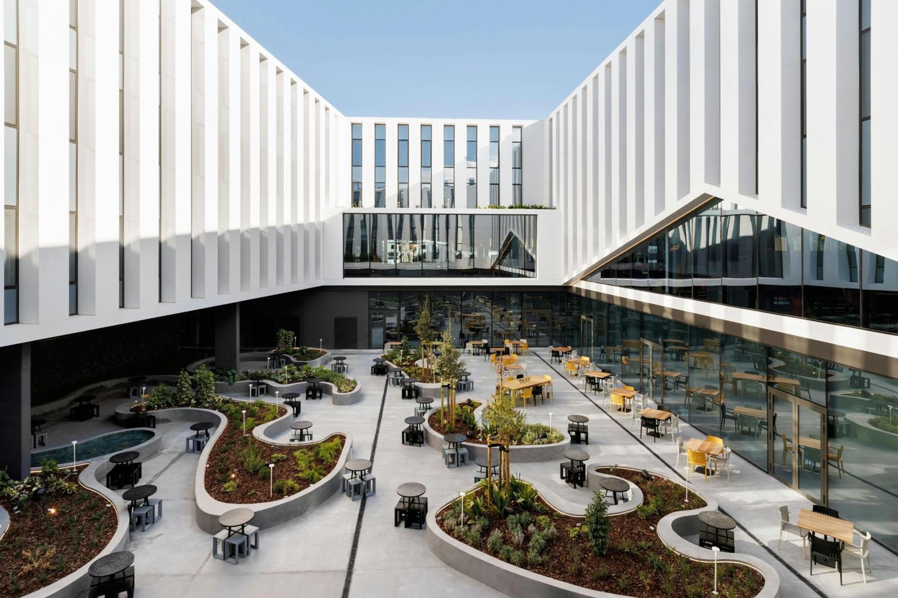 Moxy Alfragide Lisboa