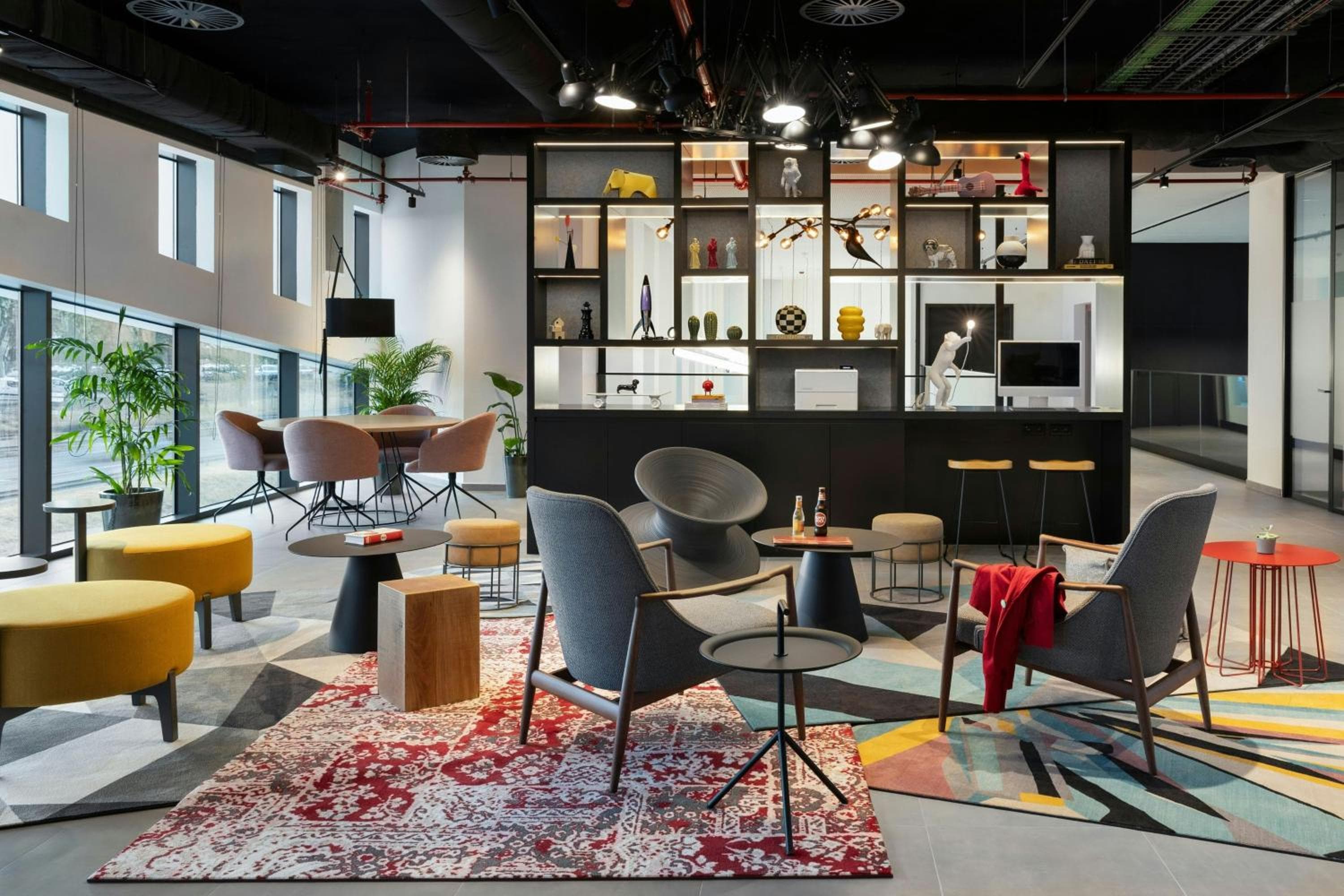 Moxy Alfragide Lisboa