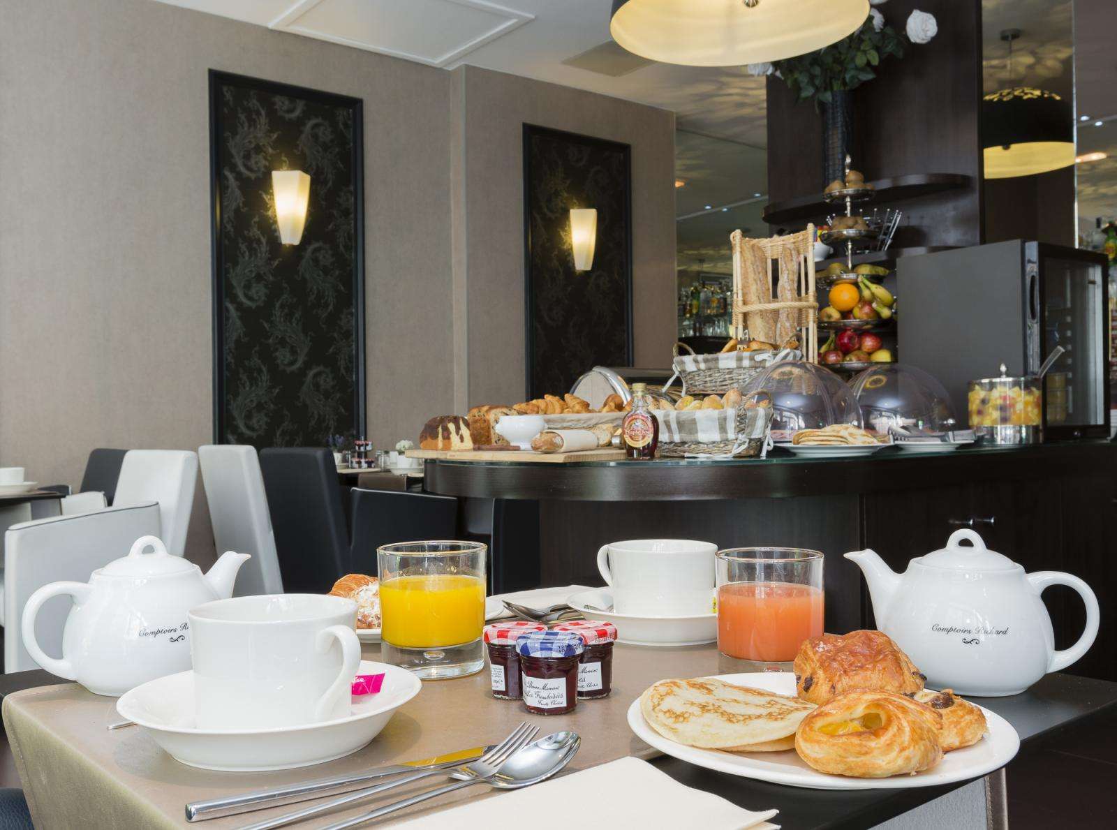 Hôtel Elysées Bassano