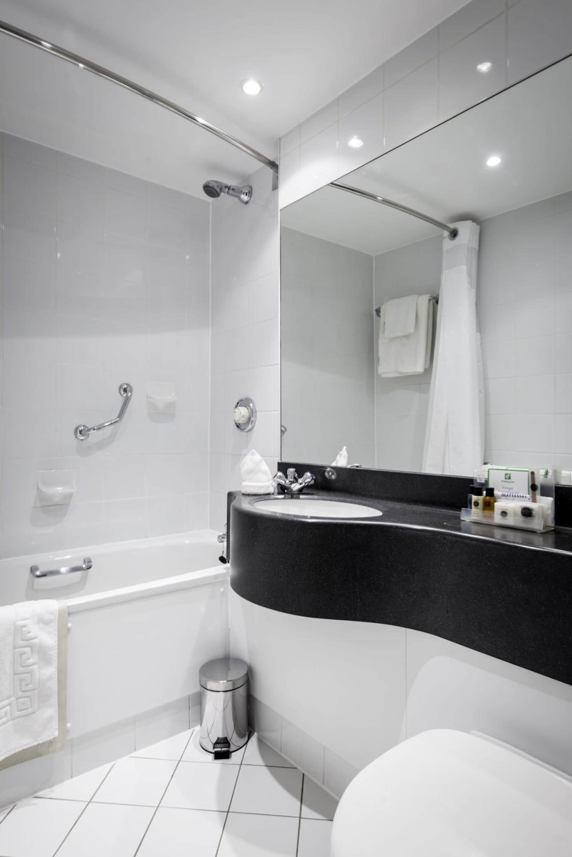 Holiday Inn Glasgow Airport, an IHG Hotel