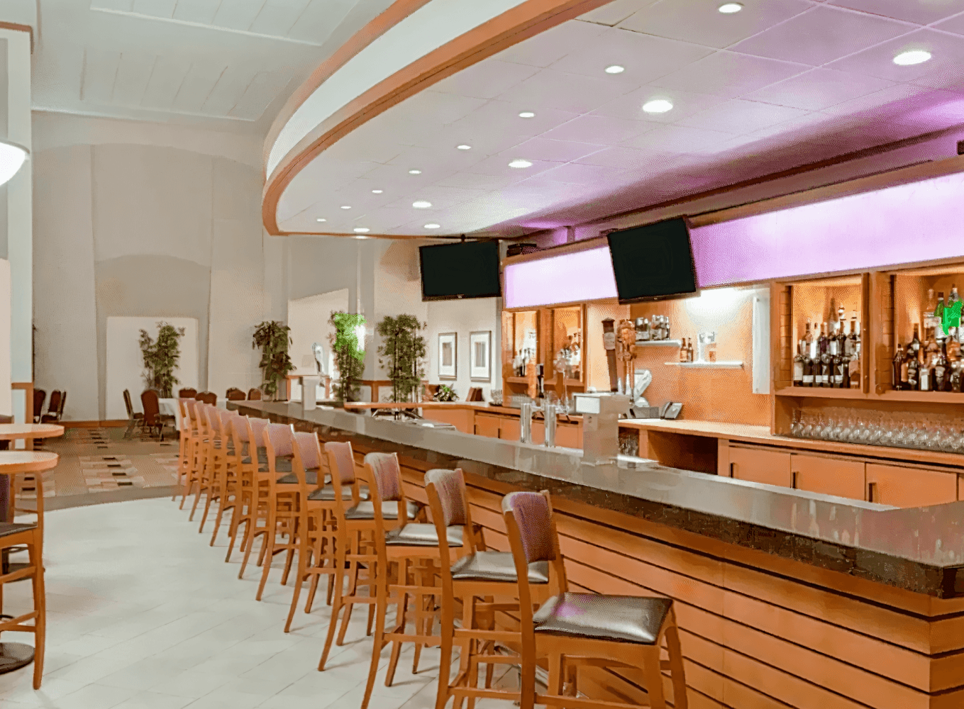 Embassy Suites by Hilton Boston at Logan Airport