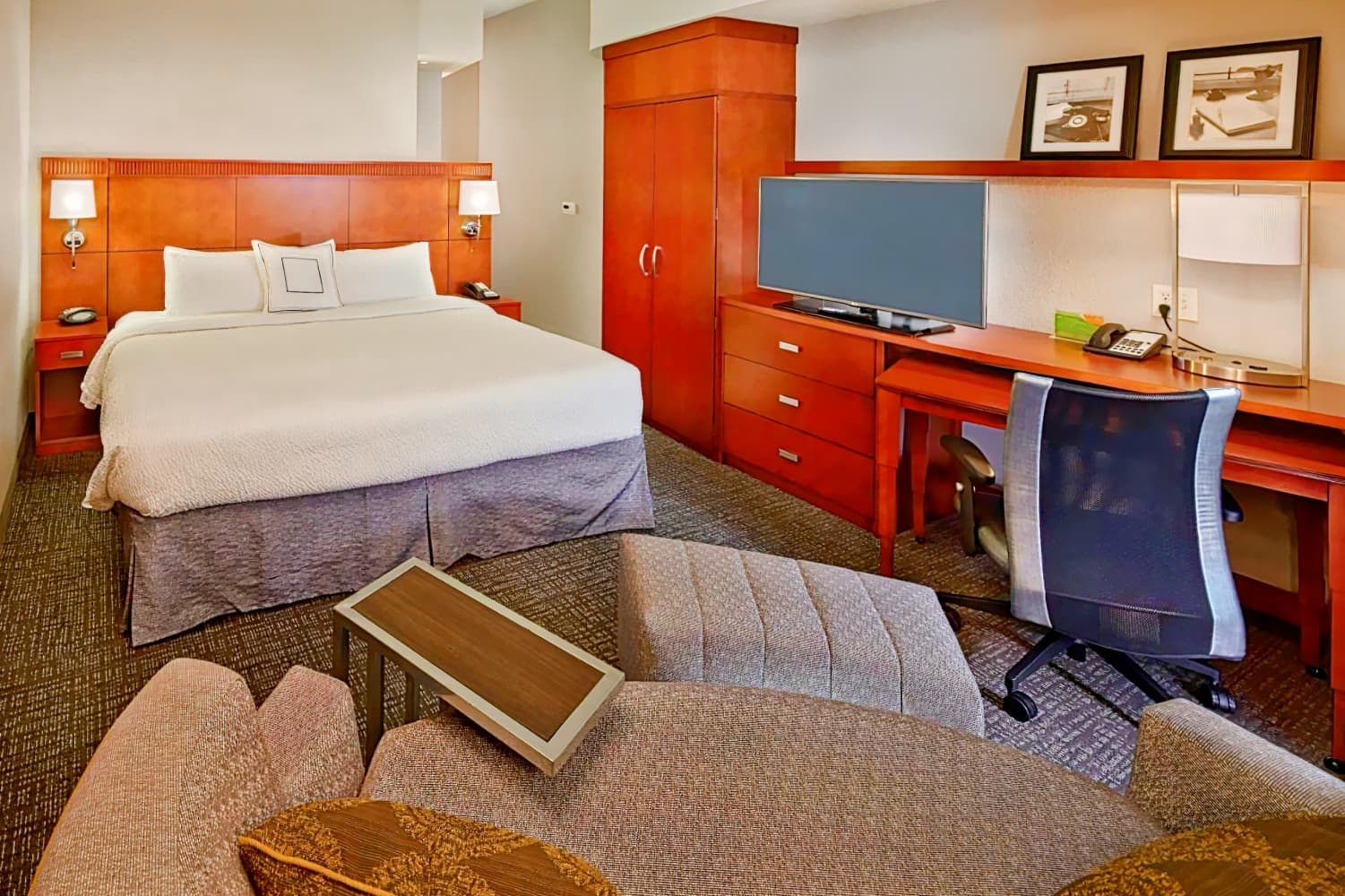Courtyard by Marriott St. Petersburg Downtown