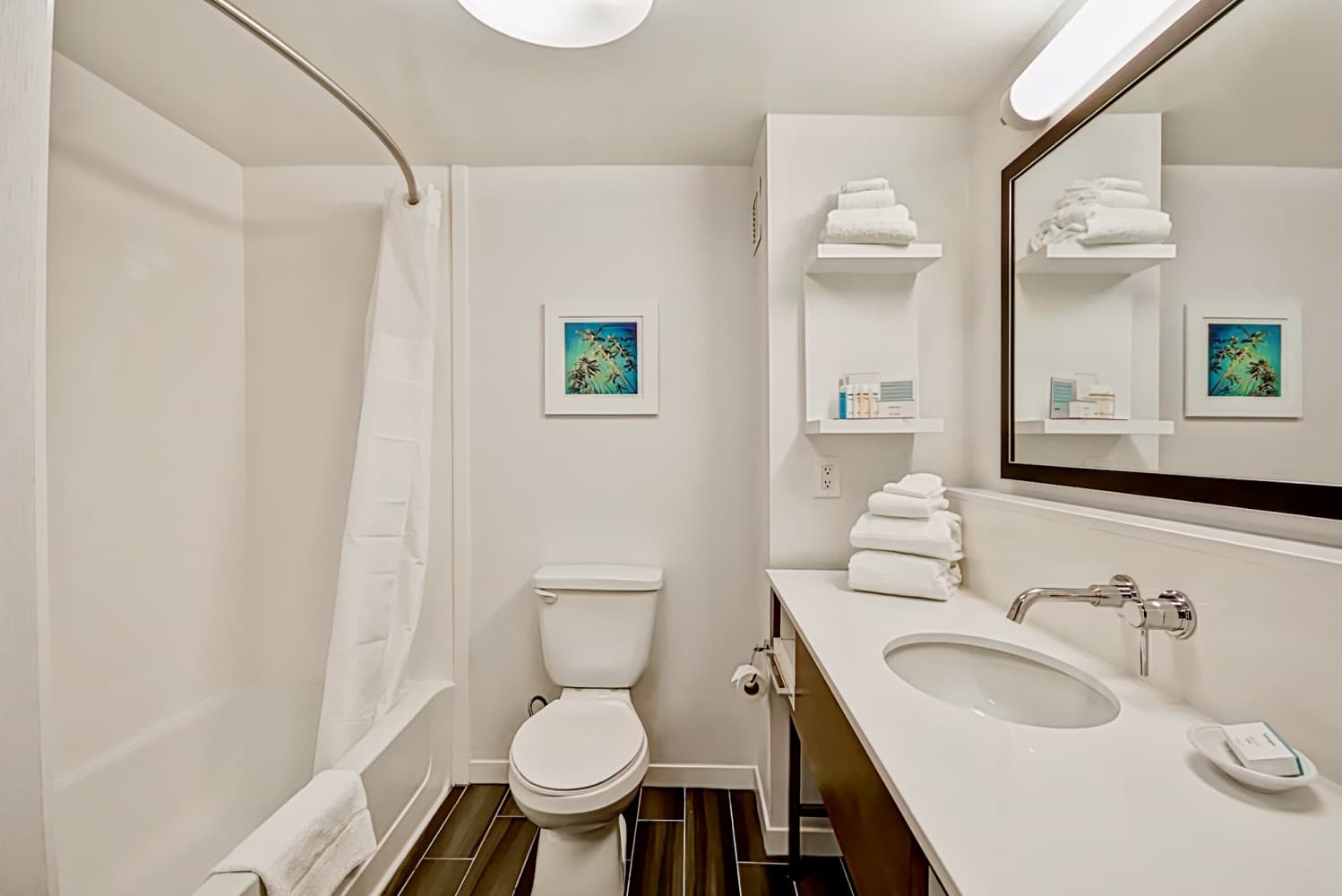 Hampton Inn & Suites Los Angeles Burbank Airport