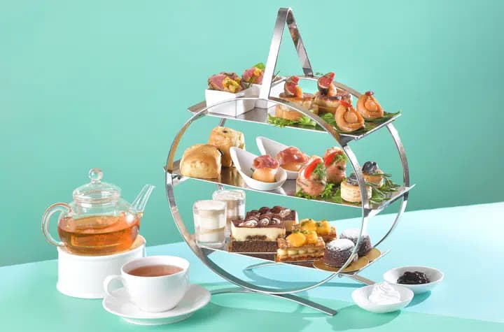 Regal Riverside Hotel