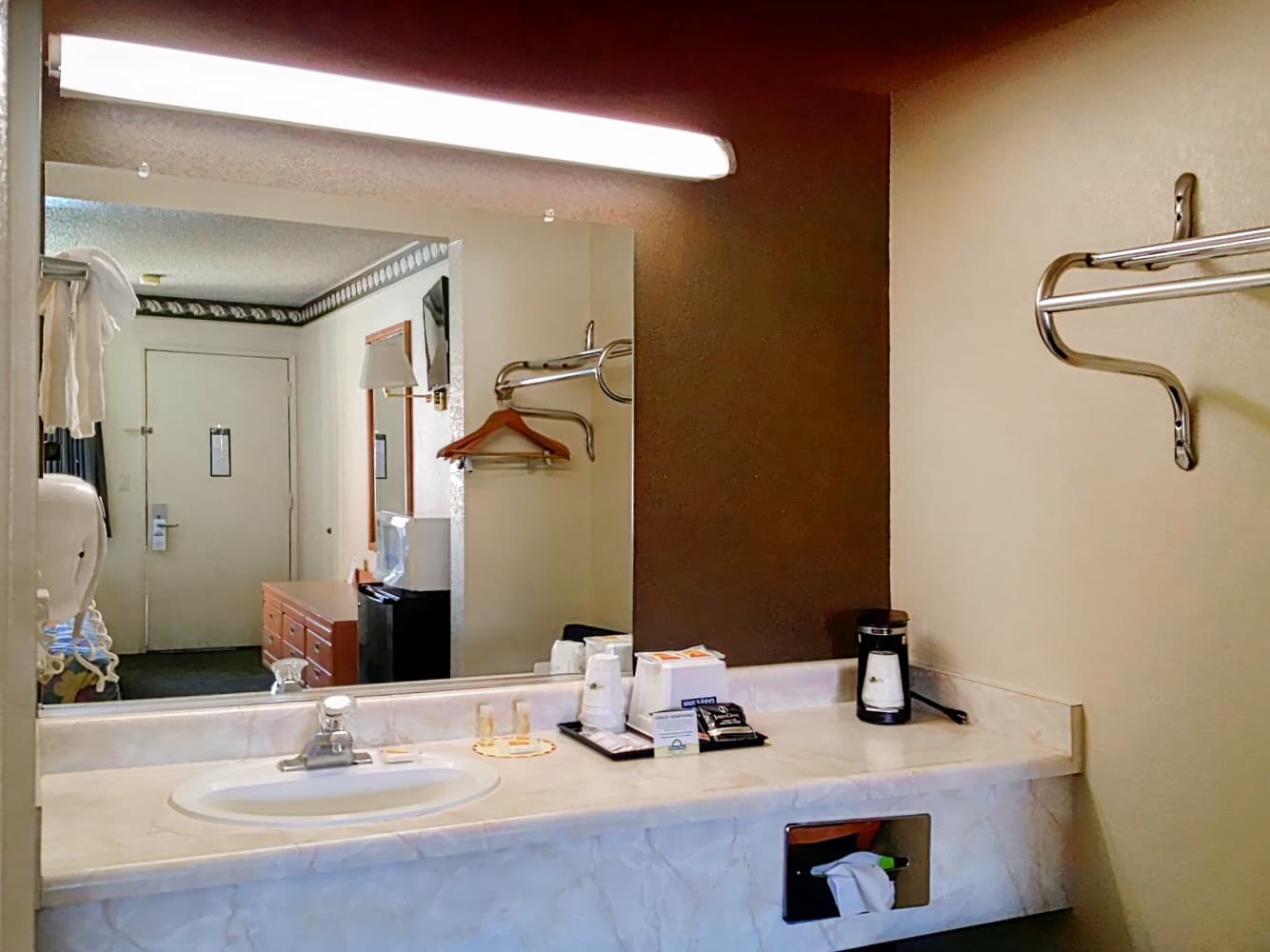 Days Inn by Wyndham Barstow