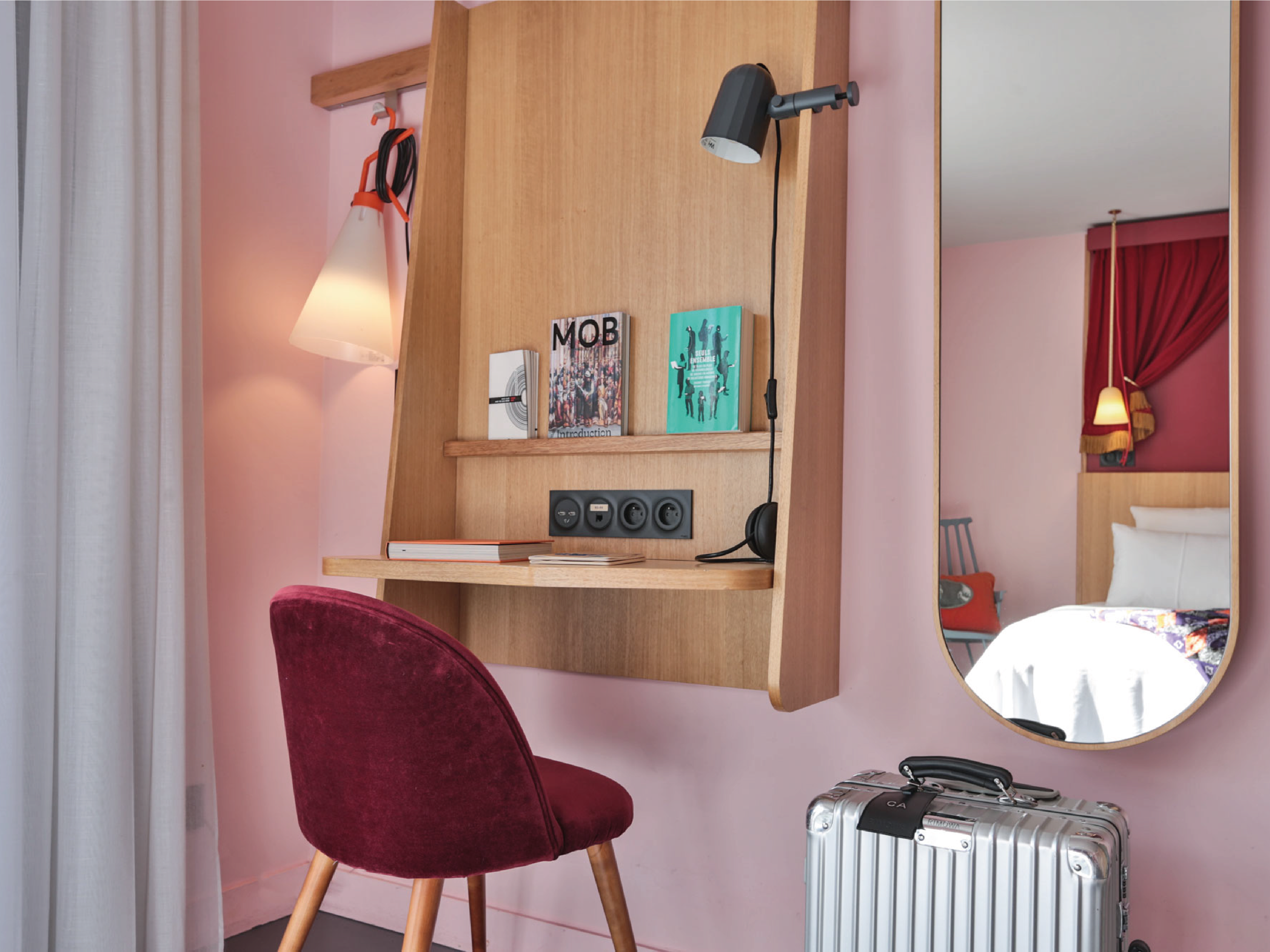 MOB Hôtel Paris Les Puces