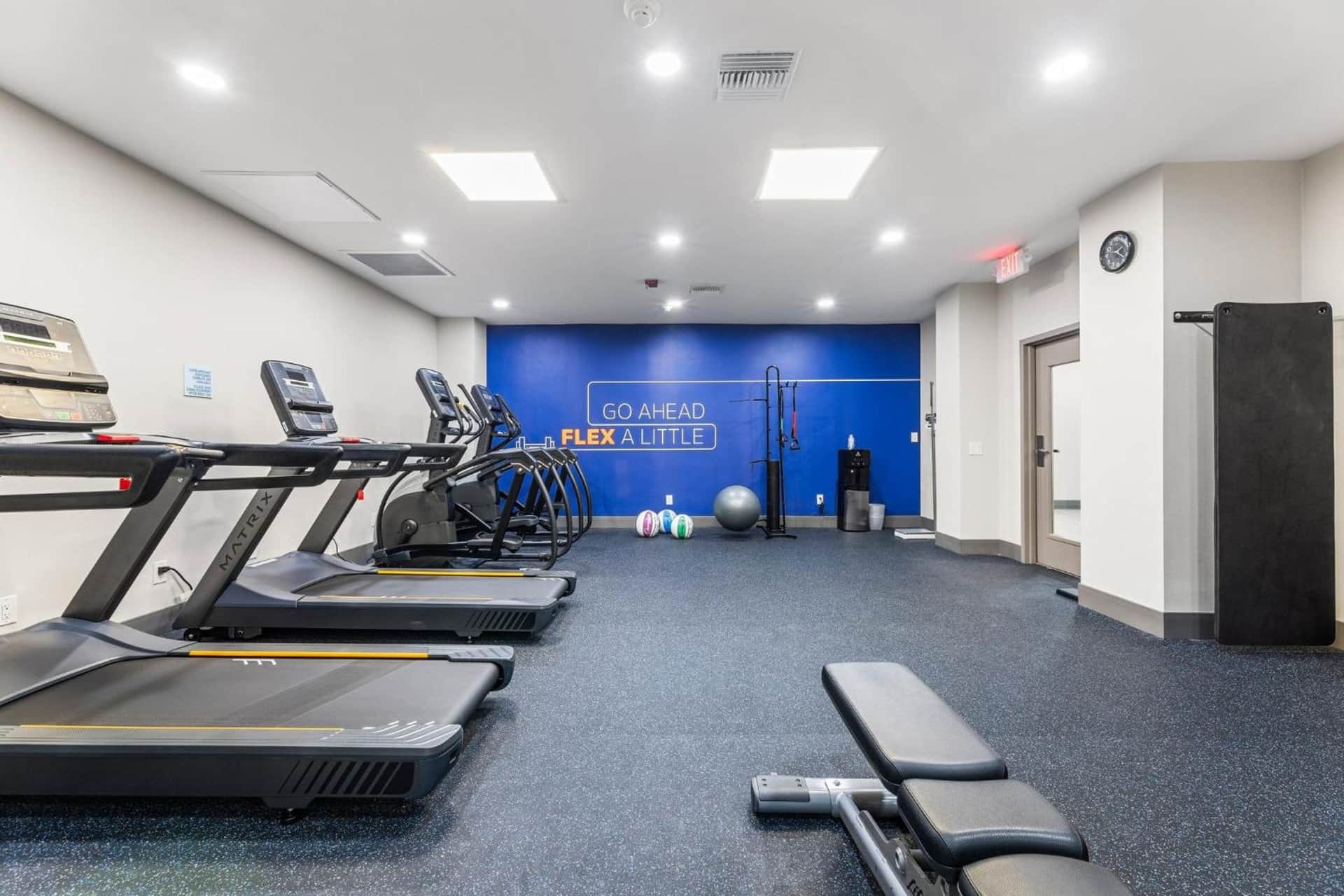 Holiday Inn Express Van Nuys