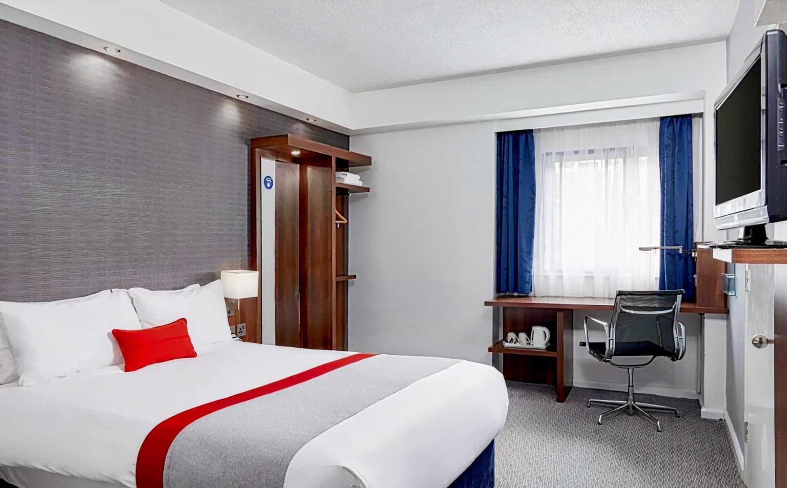 Holiday Inn Express Belfast City