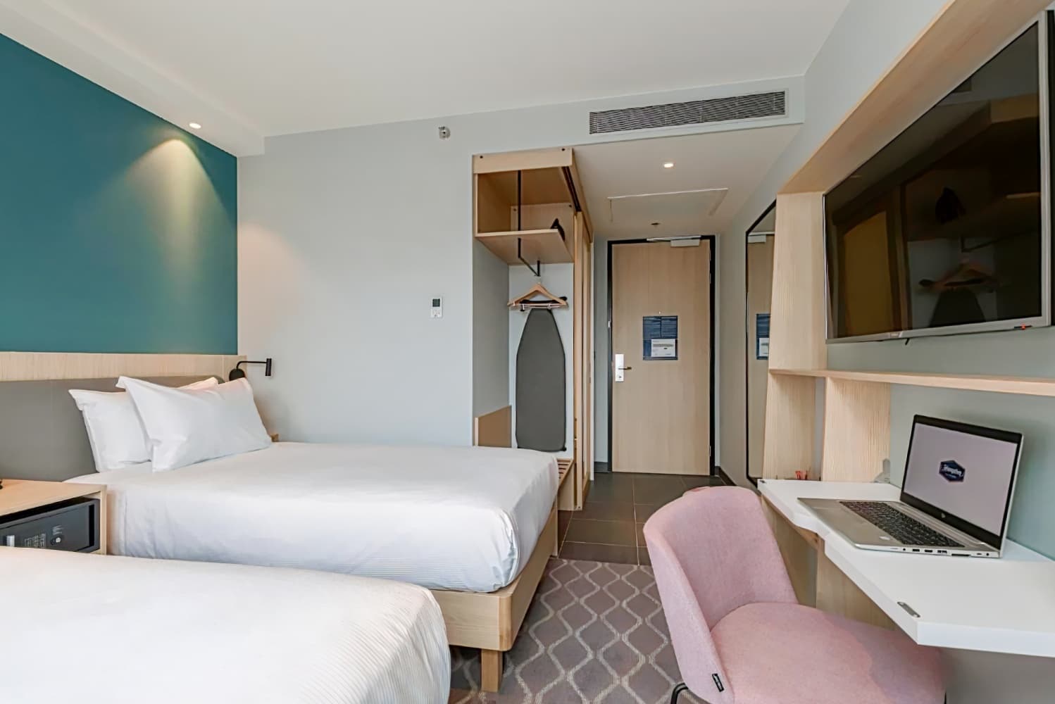 Hampton by Hilton Utrecht Central Station