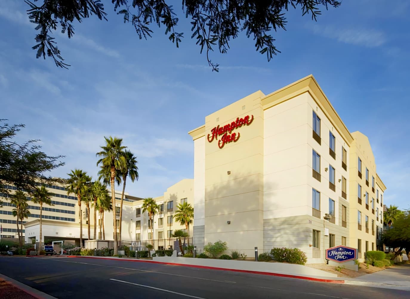 Hampton Inn Phoenix-Biltmore
