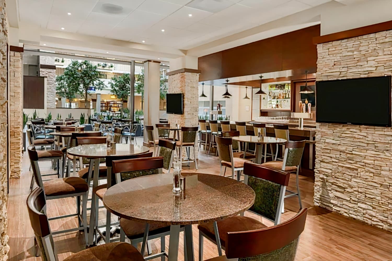 Embassy Suites Dallas Market Center