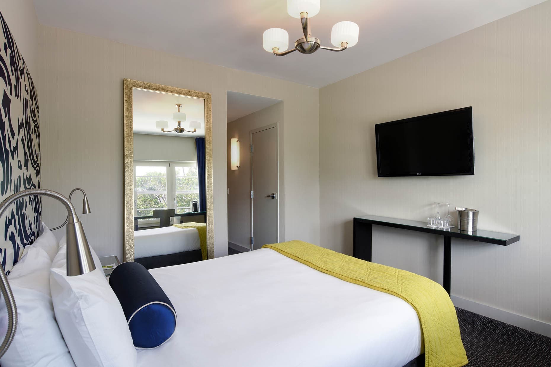 Hotel Breakwater South Beach