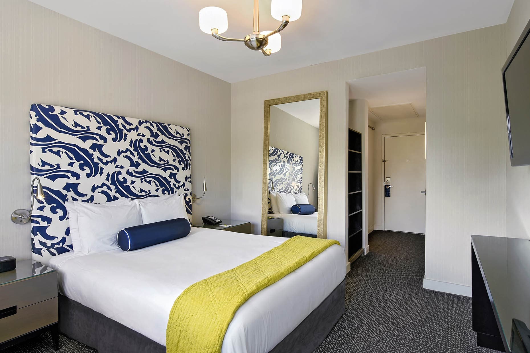 Hotel Breakwater South Beach