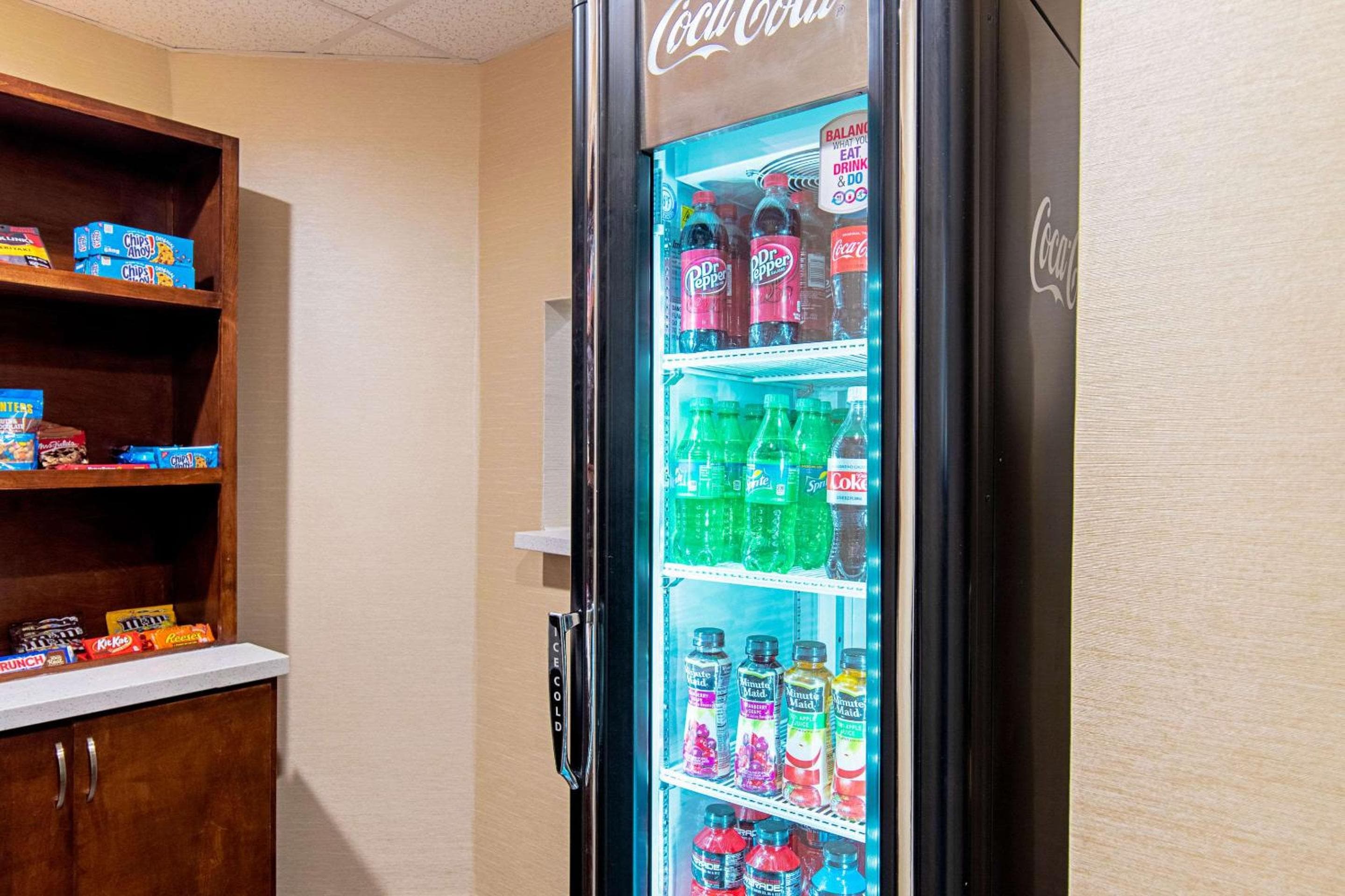 Comfort Inn & Suites and Suites Fredericksburg