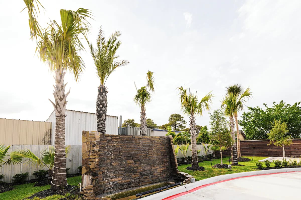 Palace Inn Blue I45 & Edgebrooke