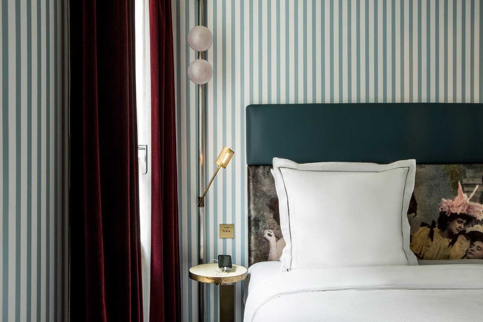 Hôtel du Rond-Point des Champs Elysées - Esprit de France