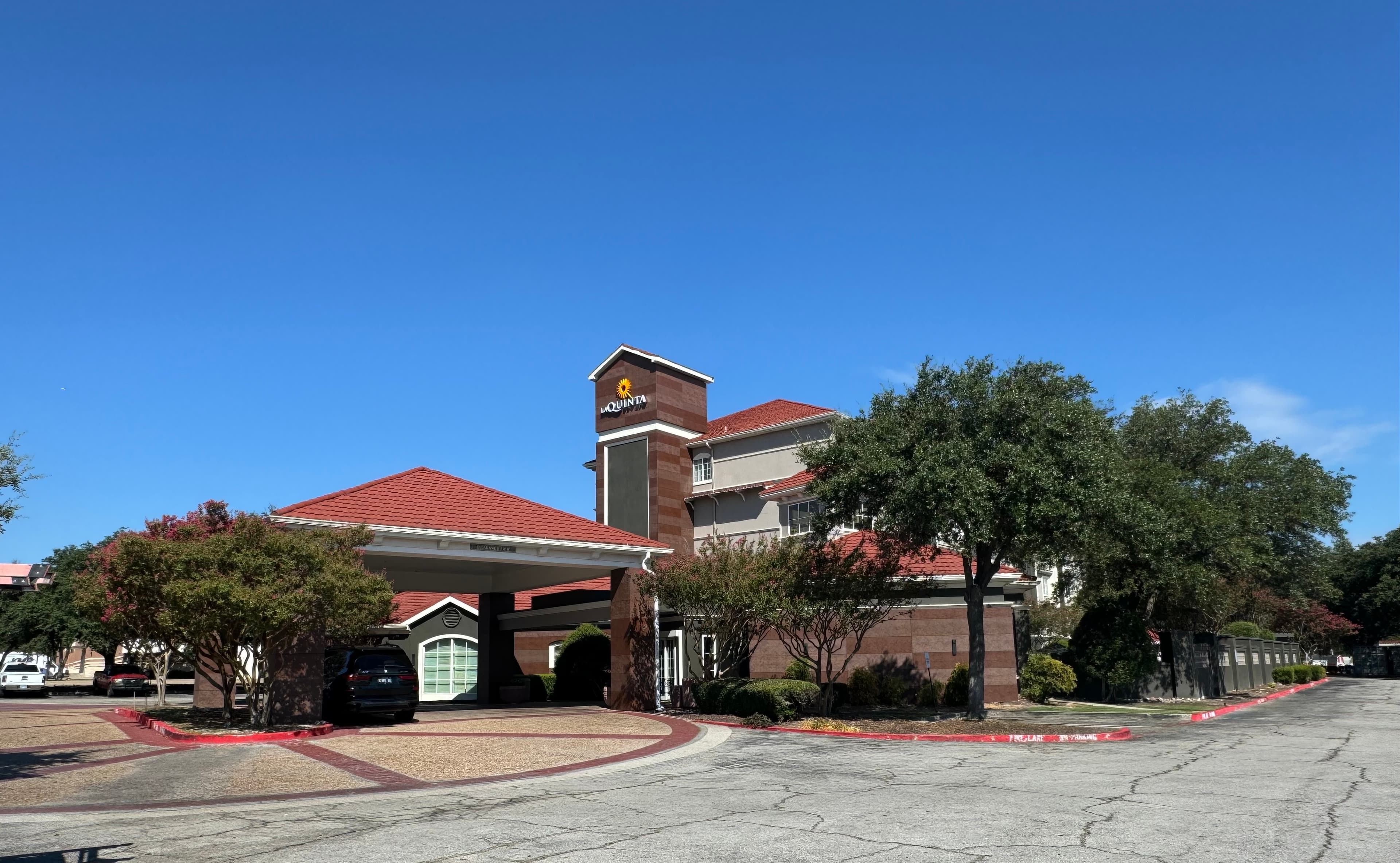 LaQuinta By Wyndham Dallas Arlington South