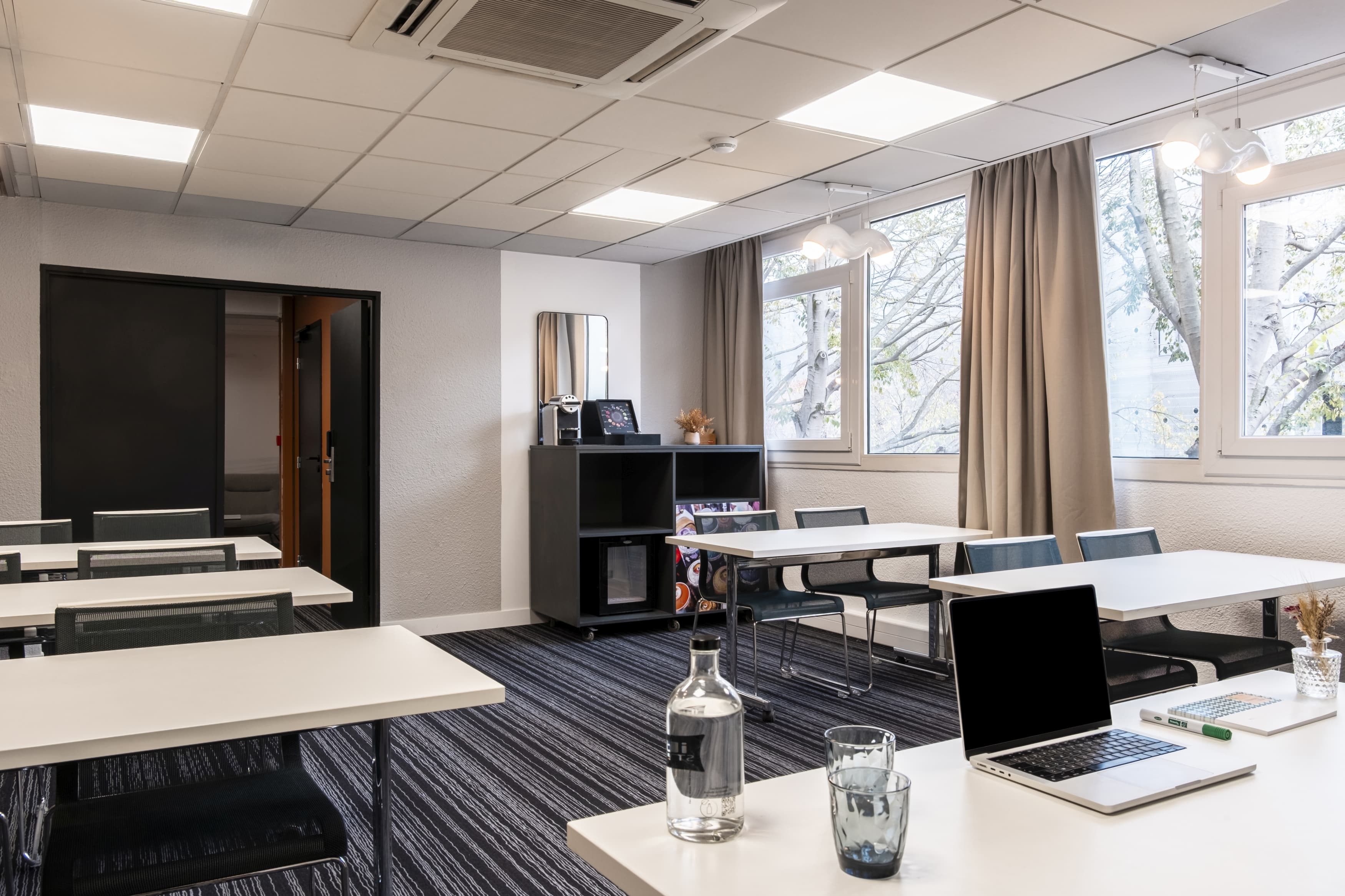 ibis Styles Lyon Villeurbanne Le Parc de la Tete d'Or