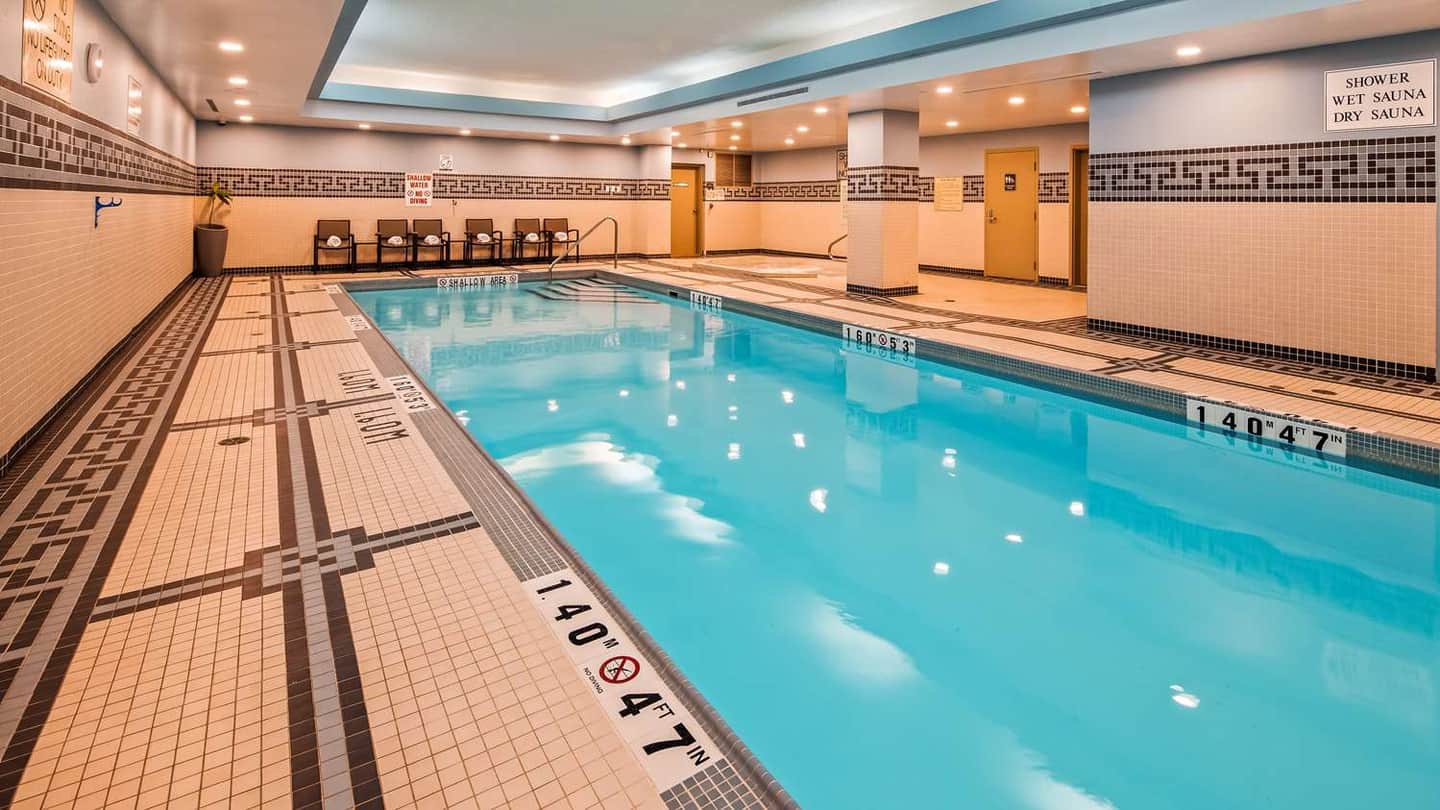 Best Western Premier Toronto Airport Carlingview Hotel