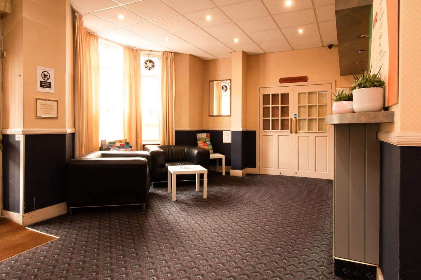 Cardiff Central Hotel by Belvilla