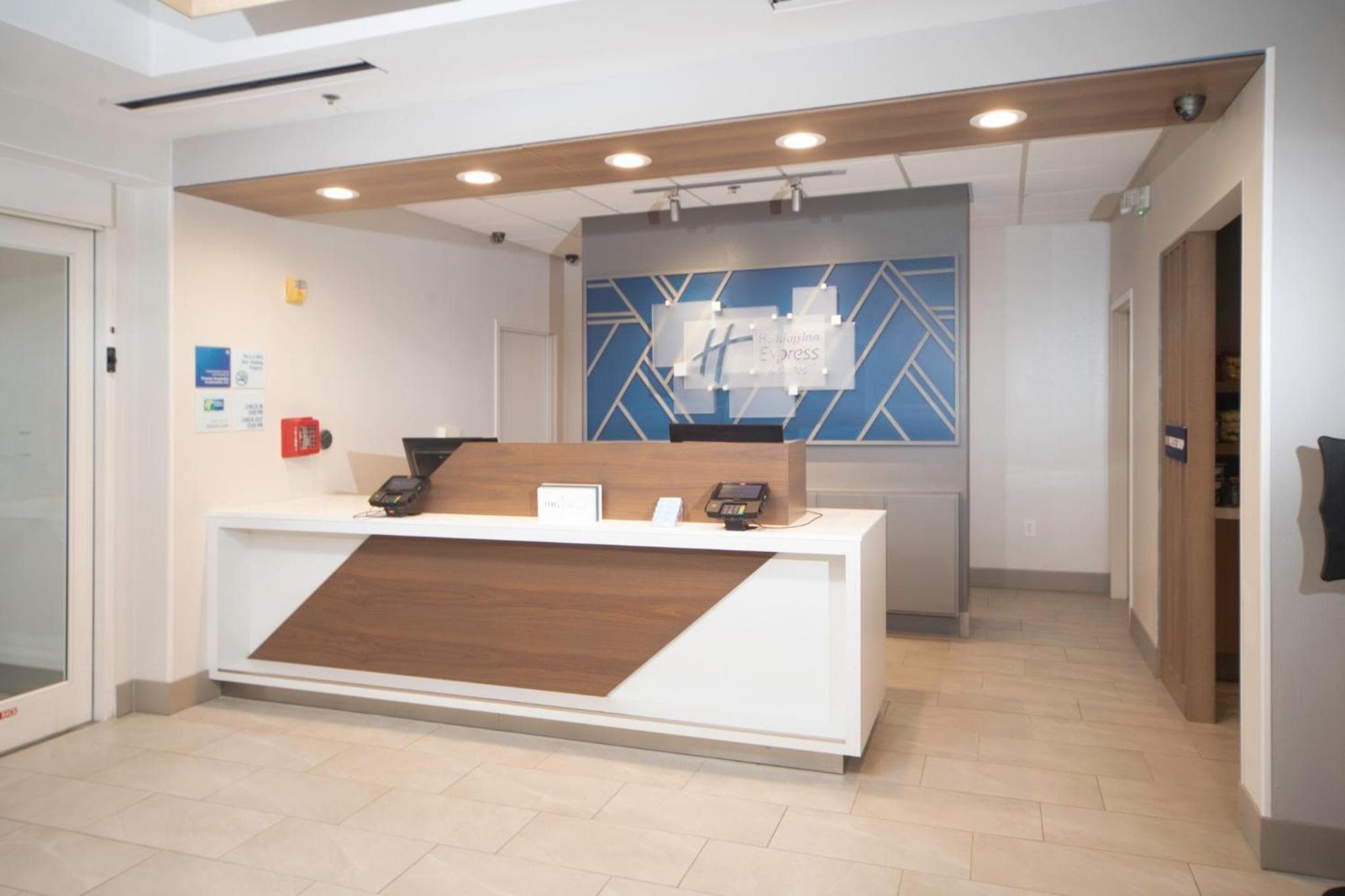 Holiday Inn Express and Suites Atlanta-Johns Creek by IHG