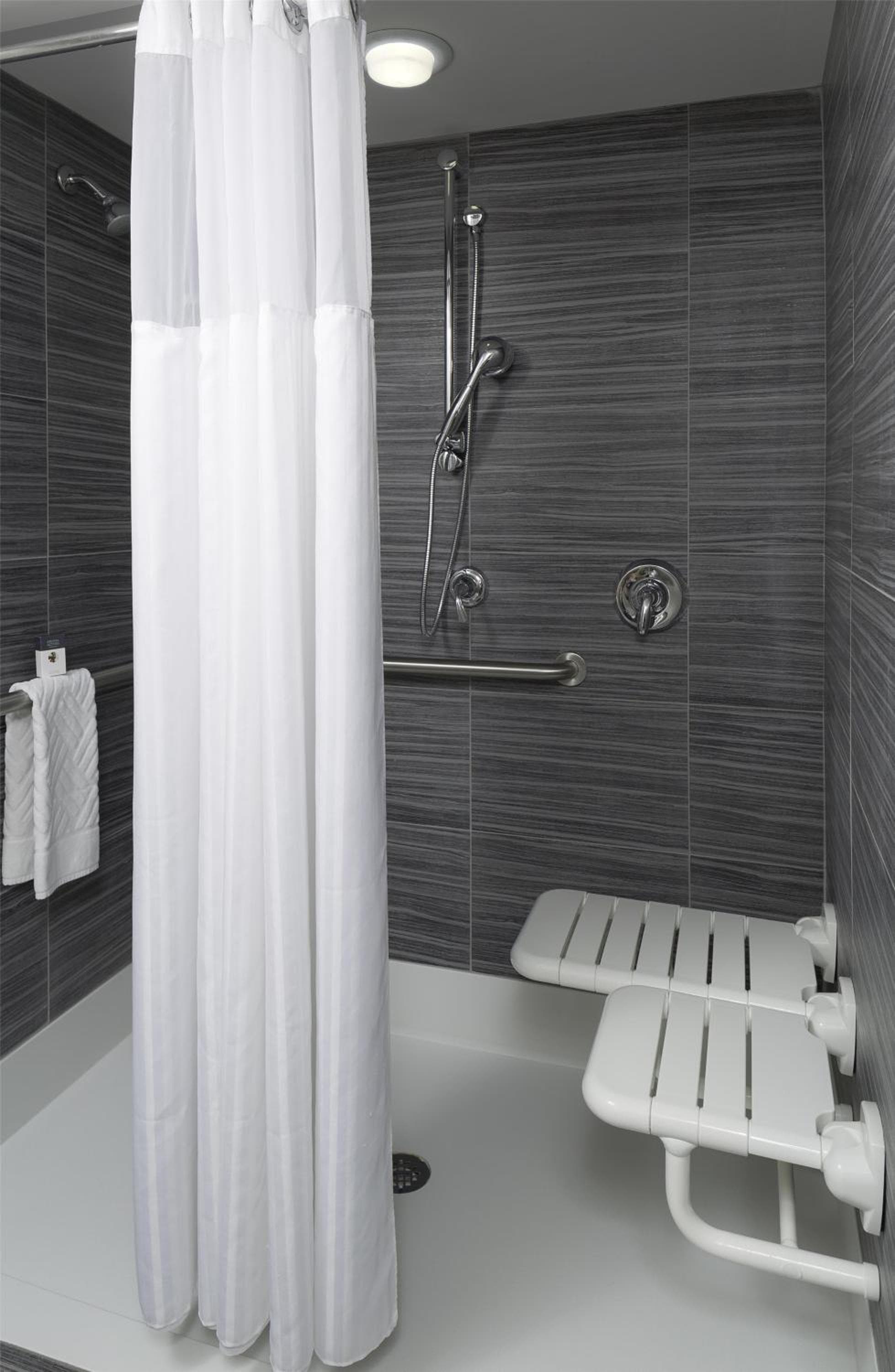 DoubleTree by Hilton Downtown Wilmington - Legal District