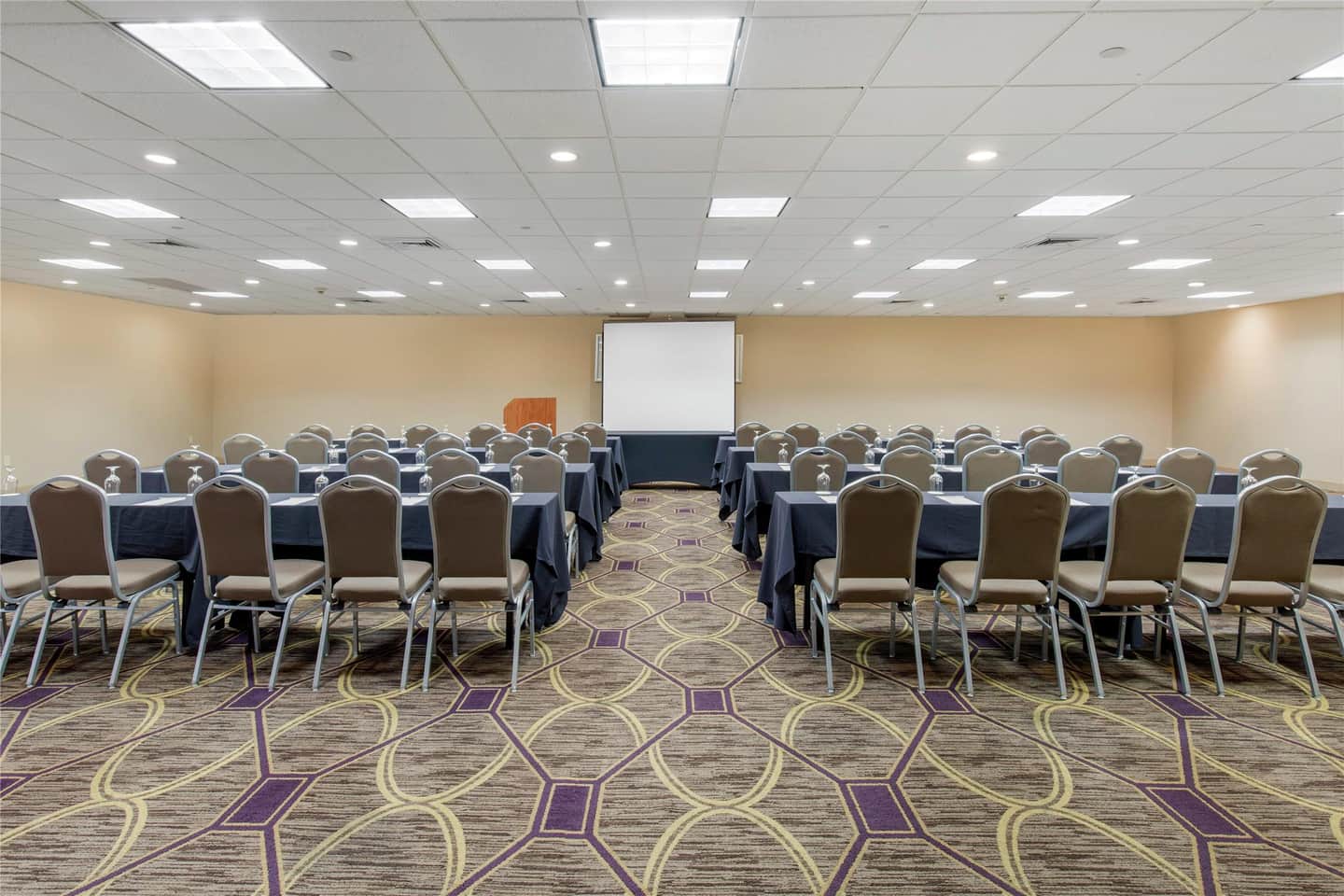 DoubleTree by Hilton Downtown Wilmington - Legal District