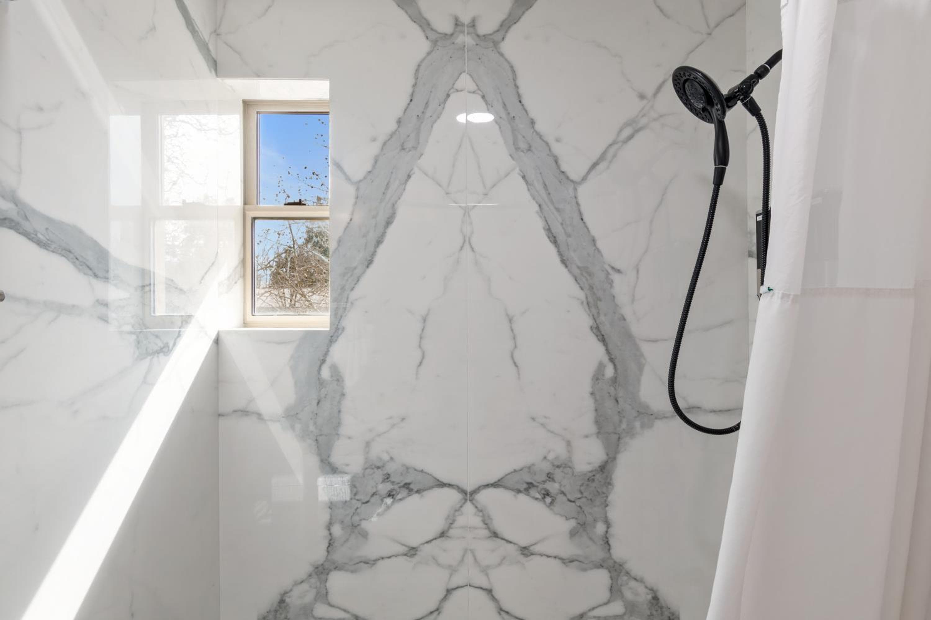 Lions Gate Hotel Sacramento