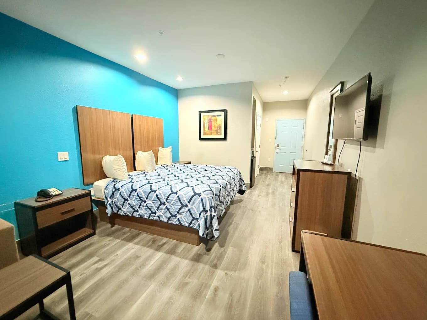 Haven Inn & Suites Willowbrook