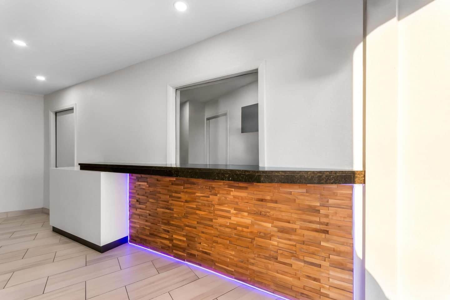 Days Inn by Wyndham Indianapolis East Post Road