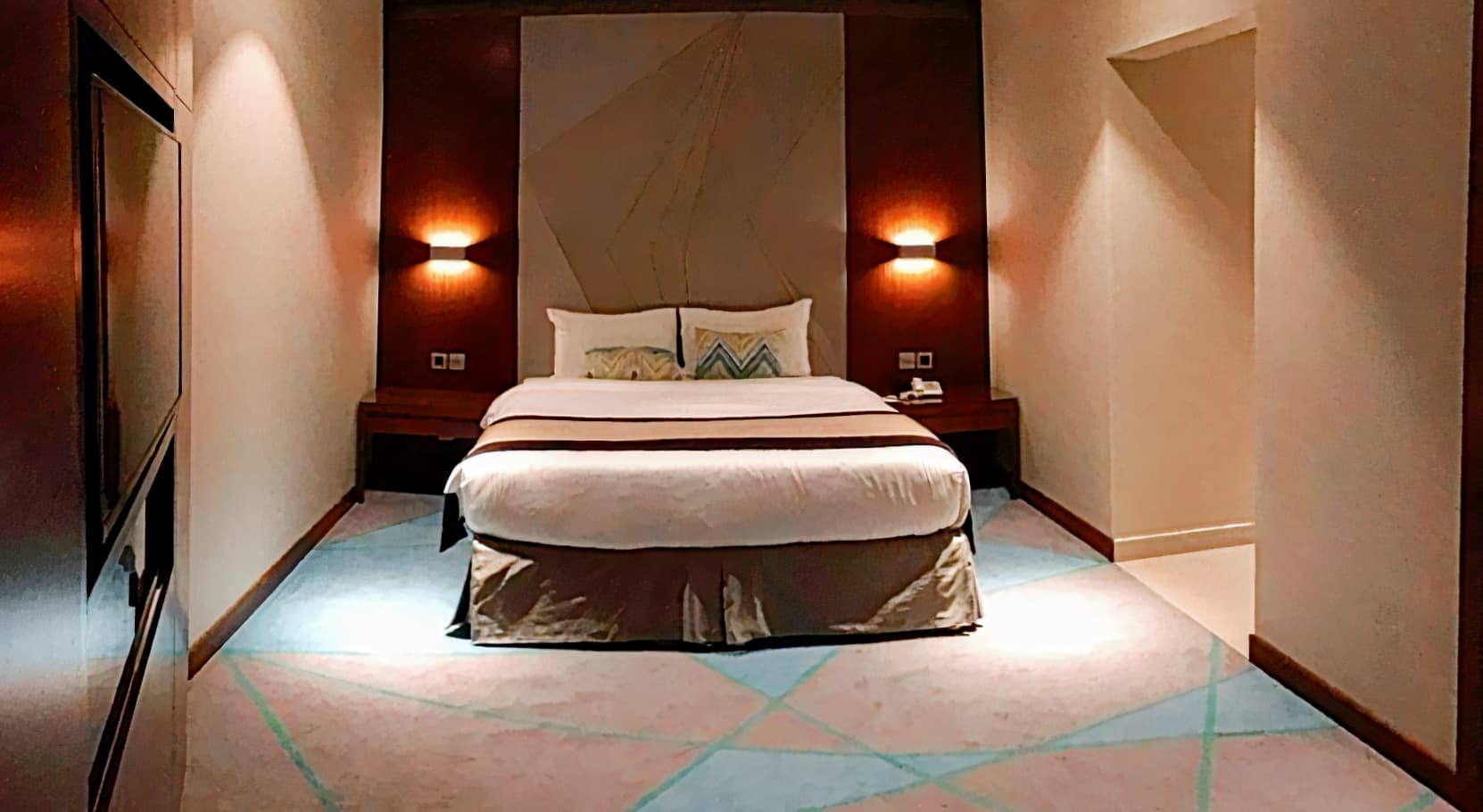 Versailles by Vieras