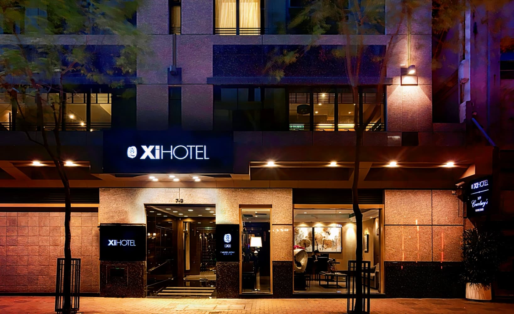 Xi Hotel